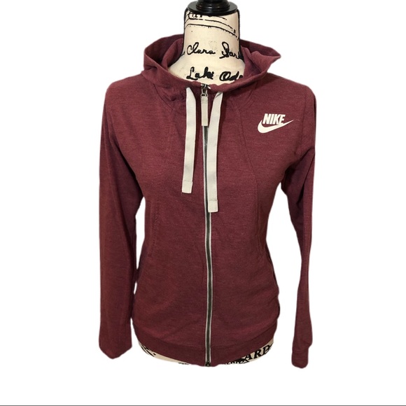 nike zipper sweater